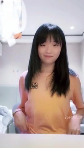 THANH NIÊN KHÉO MỒM , XIN ĐƯỢC BÉ HS, LOVE 11 CHO XEM HÀNG